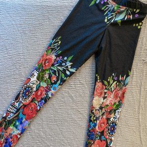 💀NWOT Sugar Skull Workout Pants